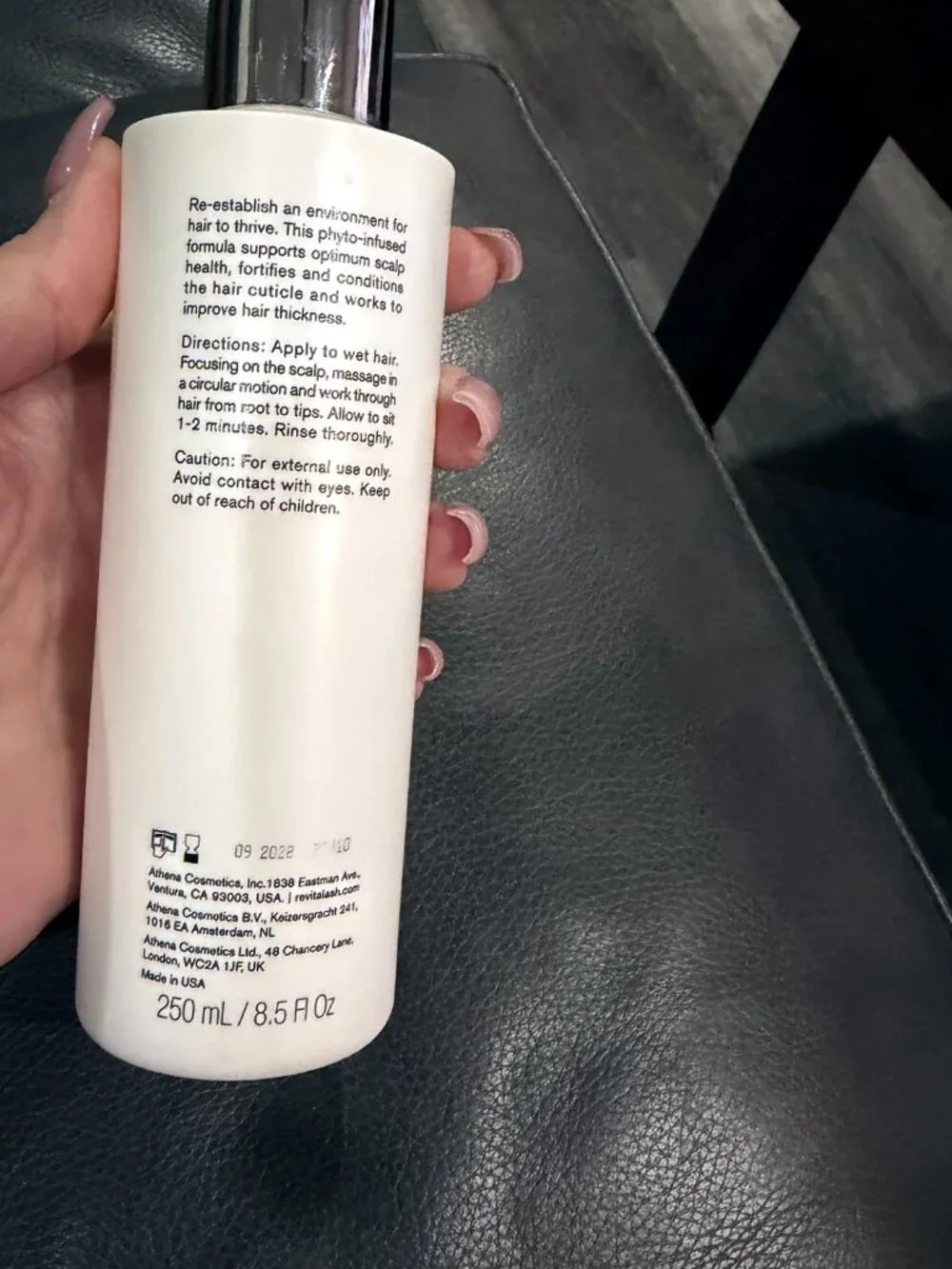 NWT RevitaLash Cosmetics Thickening Conditioner 8.5 oz Full Size